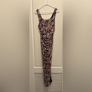 Size small lulus dress. Worn once.
